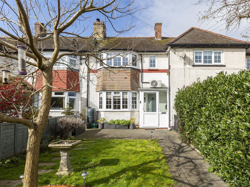 3 bed terraced house for sale in Fairview, Fawkham Green Road, Fawkham