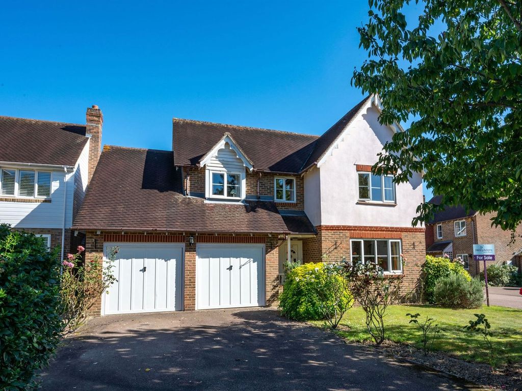 4 bed detached house for sale in Tanbridge Park, Horsham RH12, £730,000 Zoopla