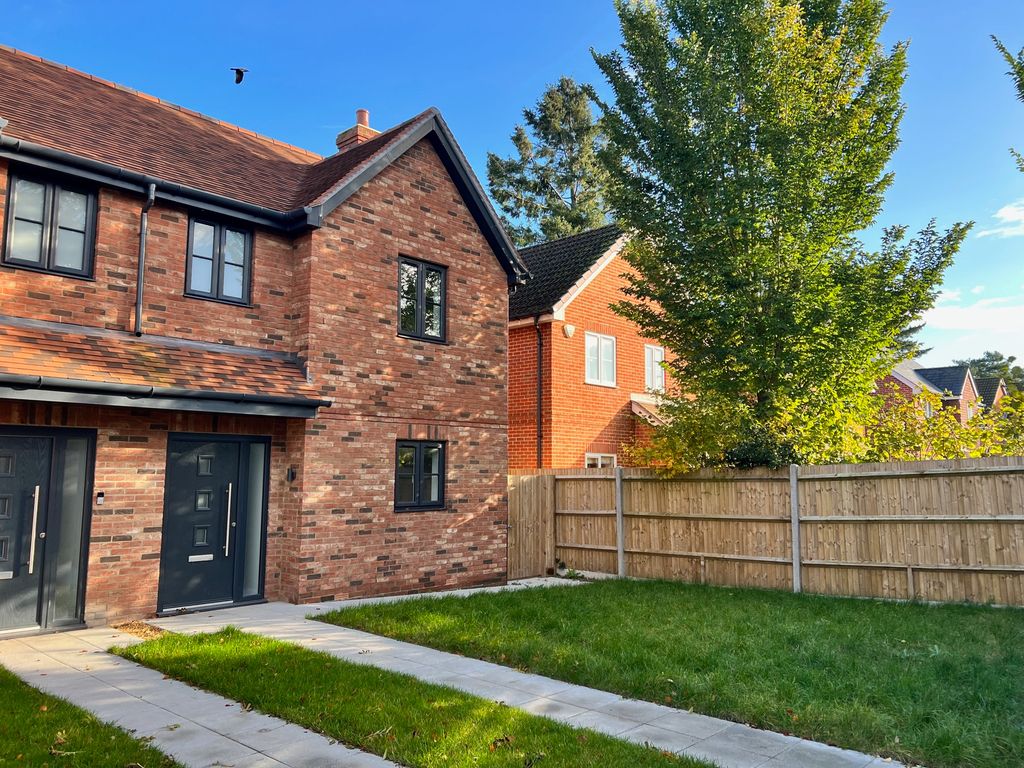 New home, 3 bed semidetached house for sale in Roman Road, Dibden