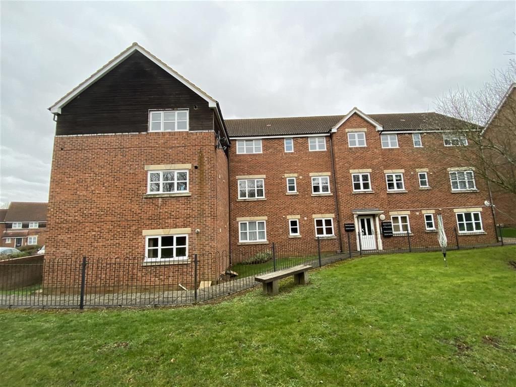2 bed flat for sale in Otterburn Crescent, Oakhill, Milton Keynes MK5