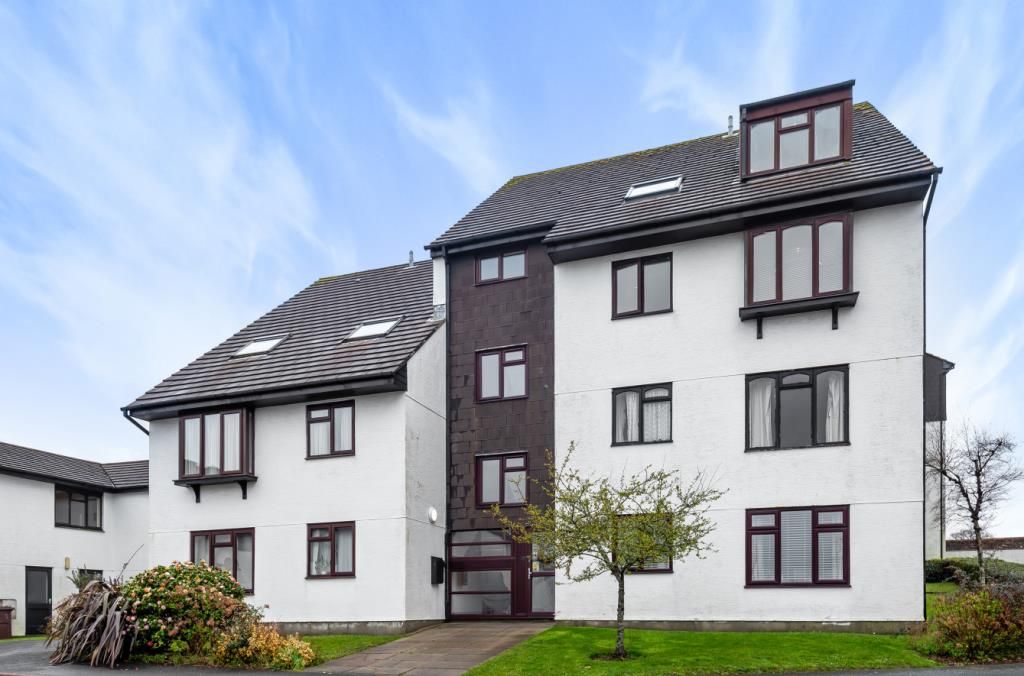 2 bed for sale in St. Boniface Close, Plymouth, Devon PL2, £