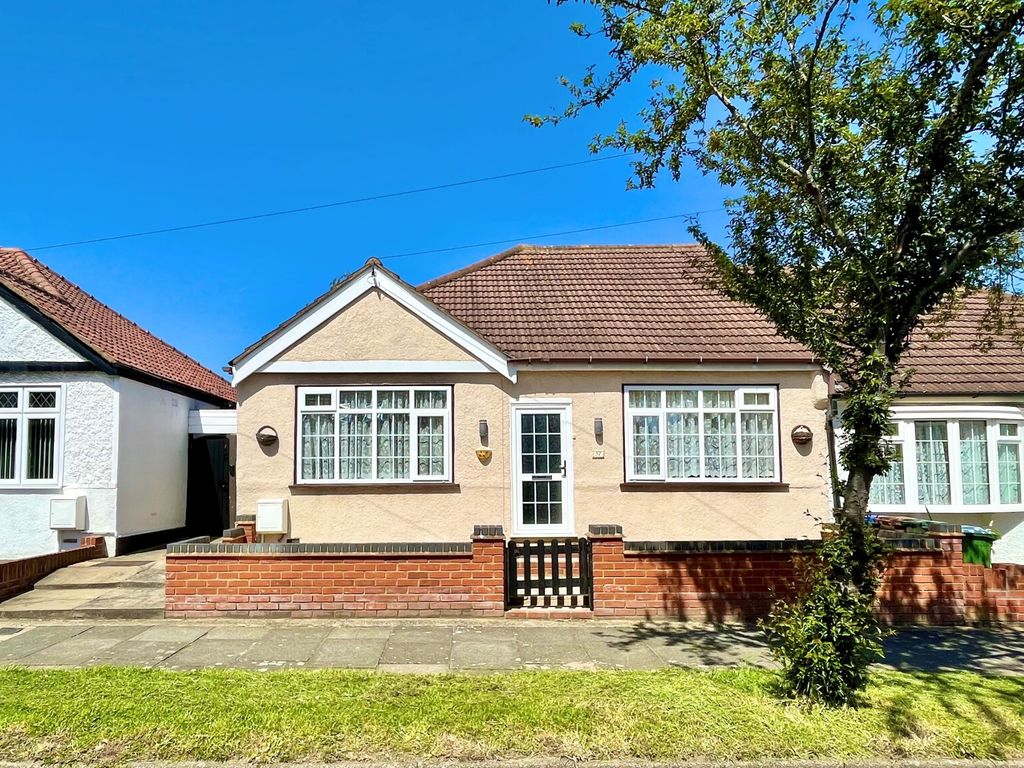 2 bed bungalow for sale in Woodlands Avenue, Sidcup DA15 Zoopla
