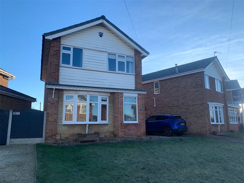 3 bed detached house for sale in Stone Brig Lane, Rothwell, Leeds, West