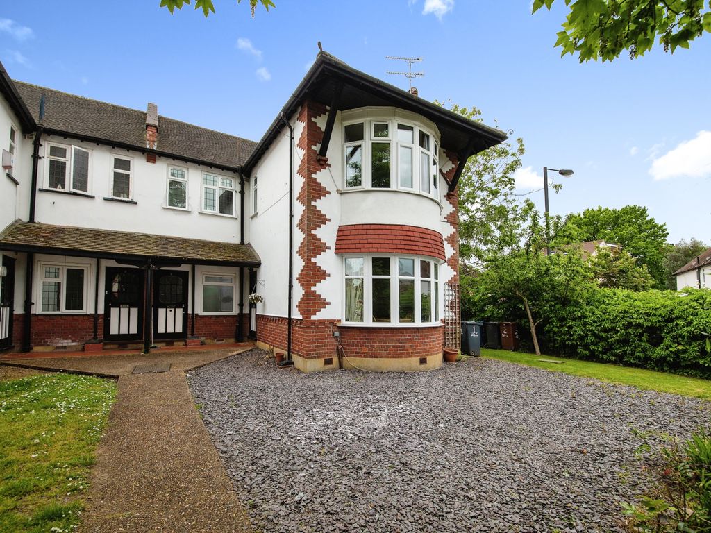 2 bed flat for sale in West End Court, West End Avenue, Pinner HA5 Zoopla