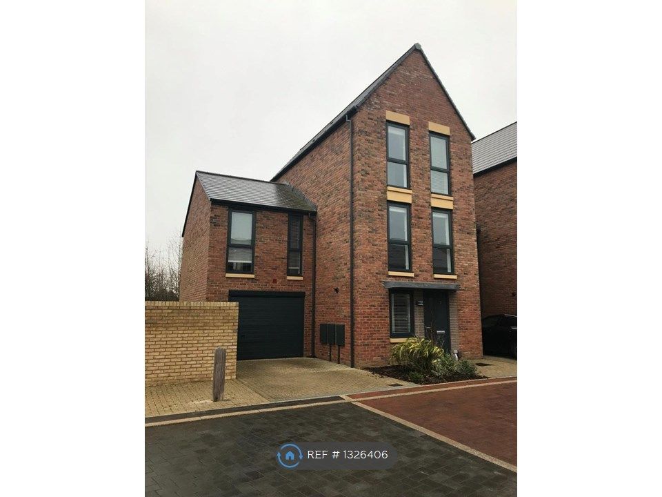 4 bed end terrace house to rent in Ploughman Way, Trumpington