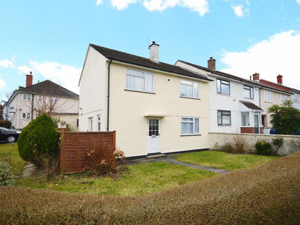 3 bed end terrace house for sale in Sandburrows Road, Highridge