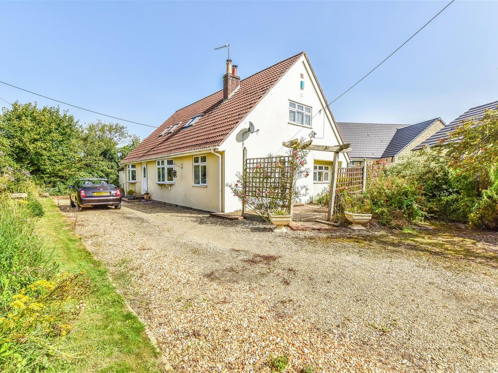 4 bed detached house for sale in Draycott, Cam, Dursley GL11, £500,000