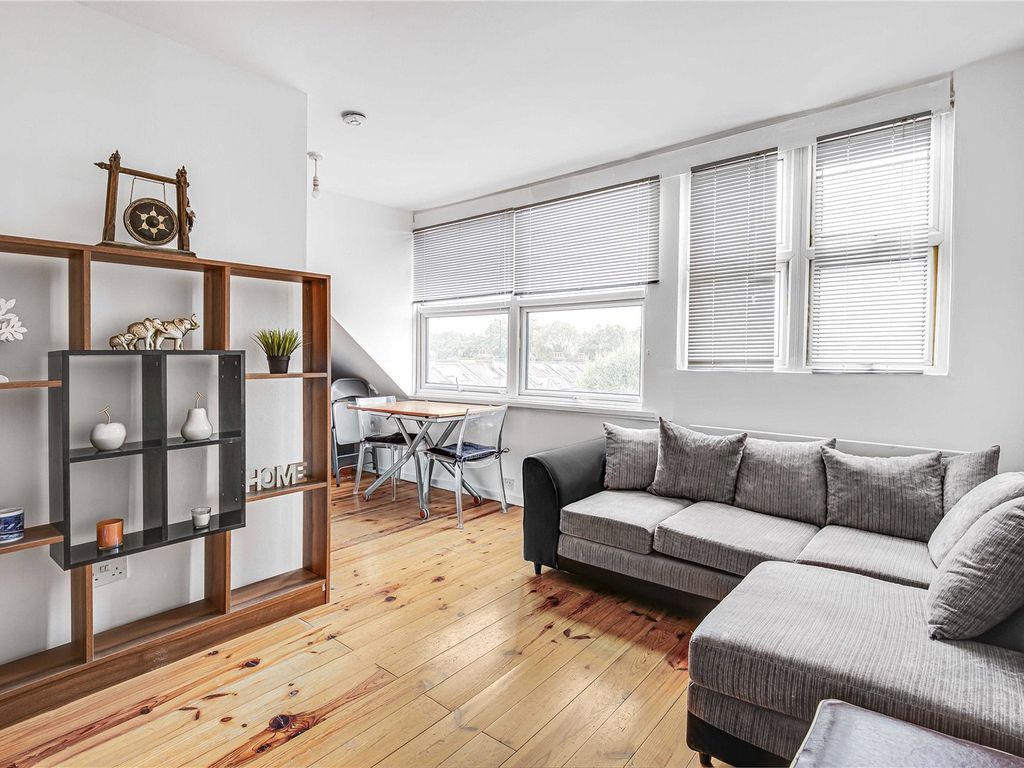 2 Bed Flat For Sale In Wandsworth Bridge Road, Fulham, London SW6, £ ...