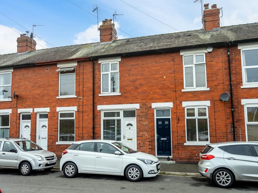2 bed terraced house for sale in Yearsley Crescent, Huntington Road