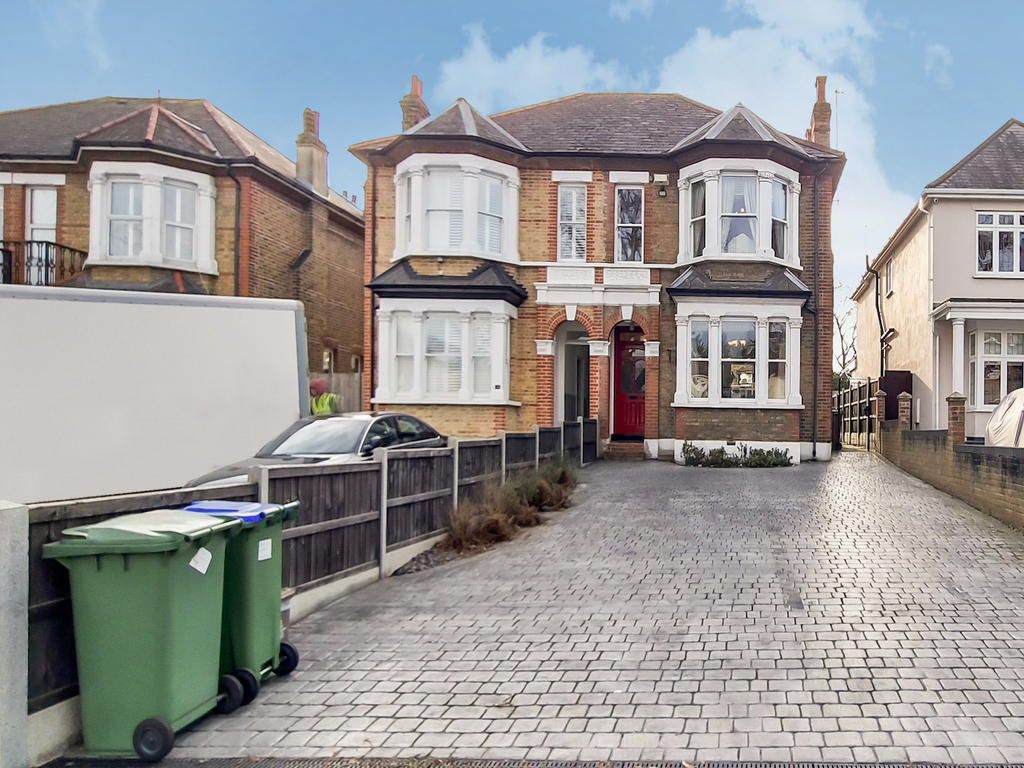 5 bed semidetached house for sale in Avenue Road, Erith DA8 Zoopla