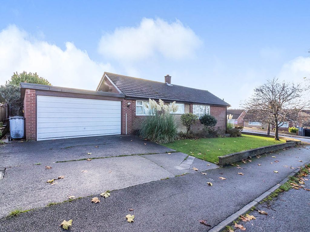 3 bed bungalow for sale in Limes Avenue, Barnsley, South Yorkshire S75, £310,000 Zoopla
