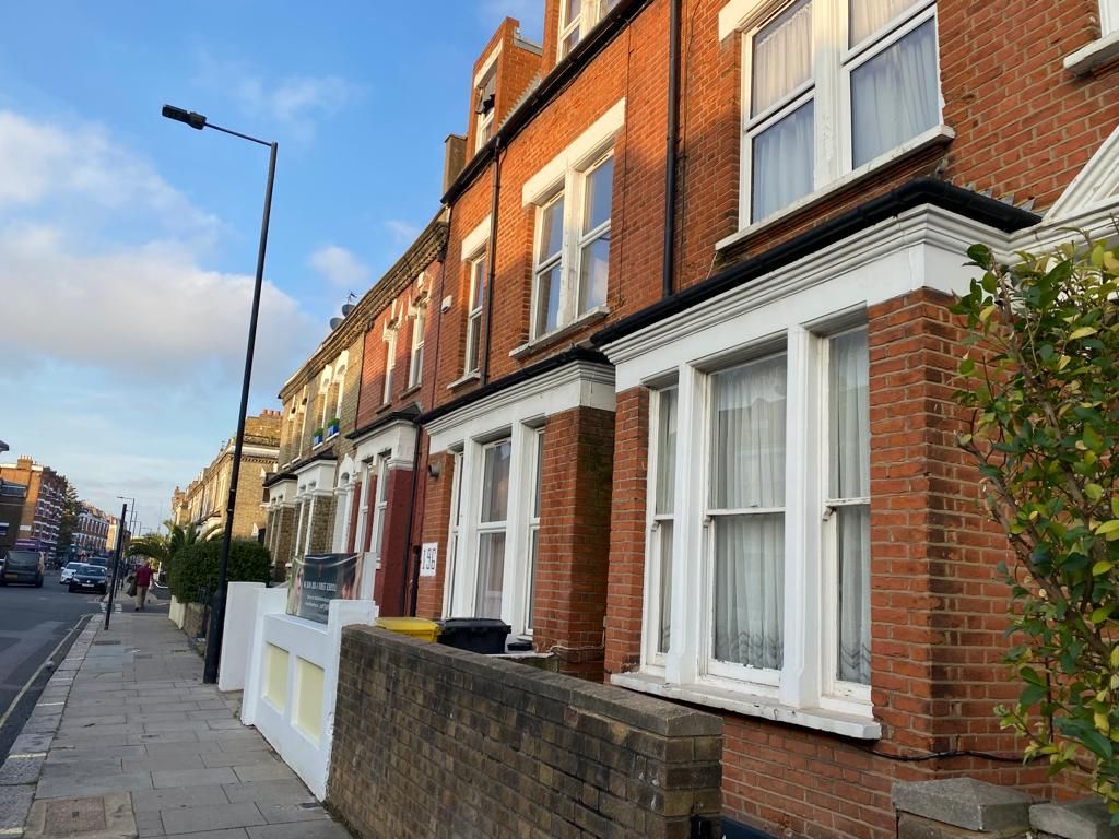 3 bed flat to rent in Munster Road, London SW6 Zoopla
