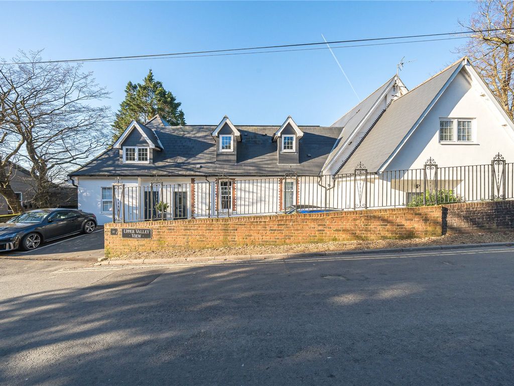 2 bed flat for sale in Upper Valley View, 25 Westview Road, Warlingham