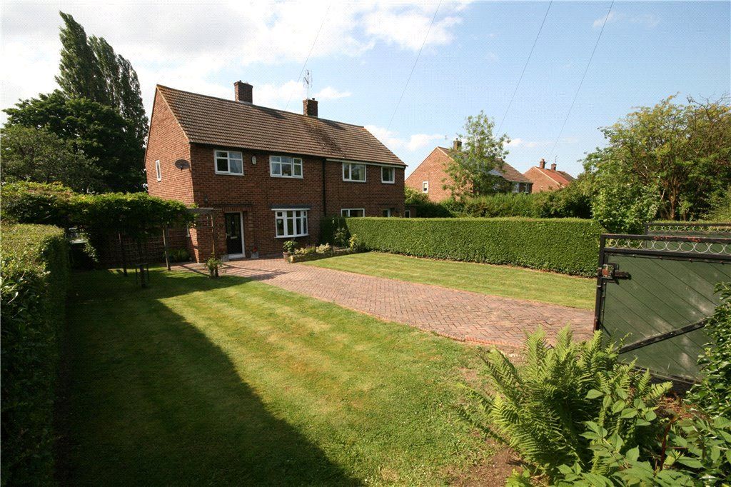 3 bed semidetached house to rent in Station Road, Healing, Grimsby