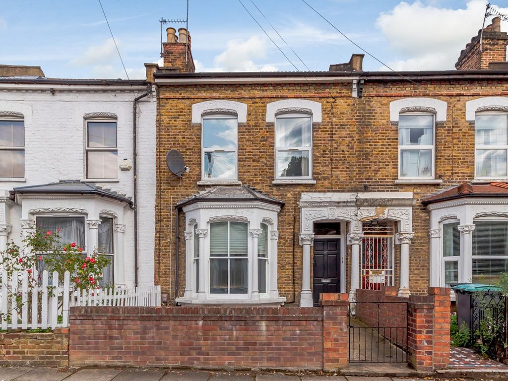2 bed flat to rent in Beaconsfield Road, London N15 Zoopla