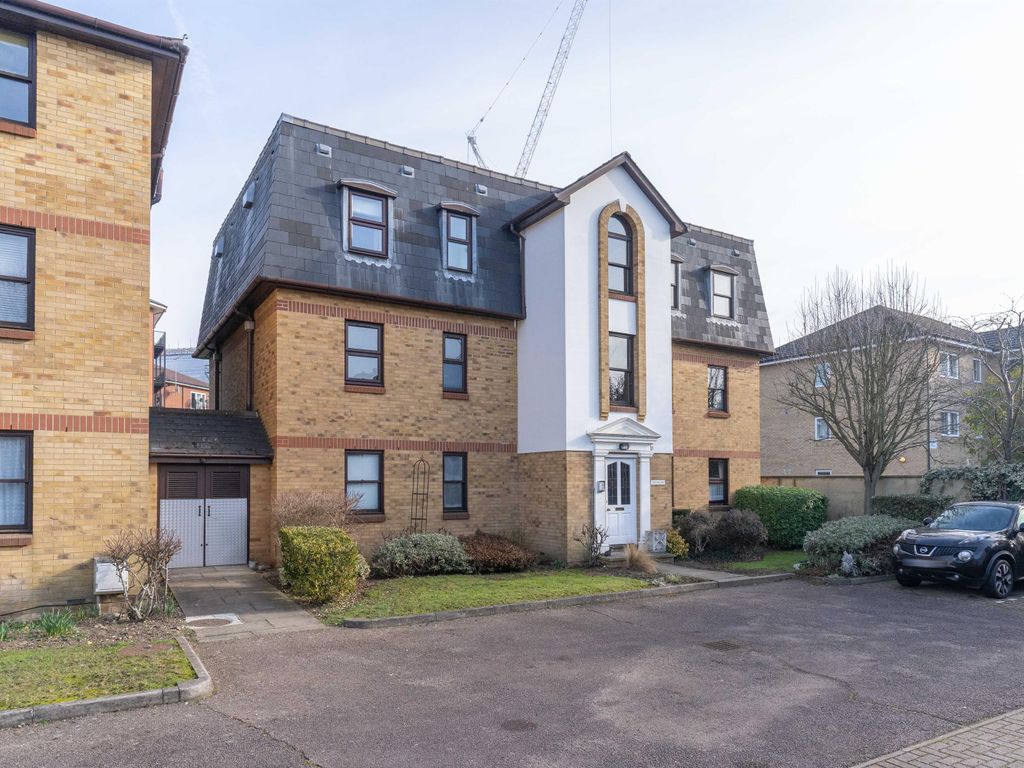 1 bed flat to rent in Court, Stortford, Herts CM23 Zoopla