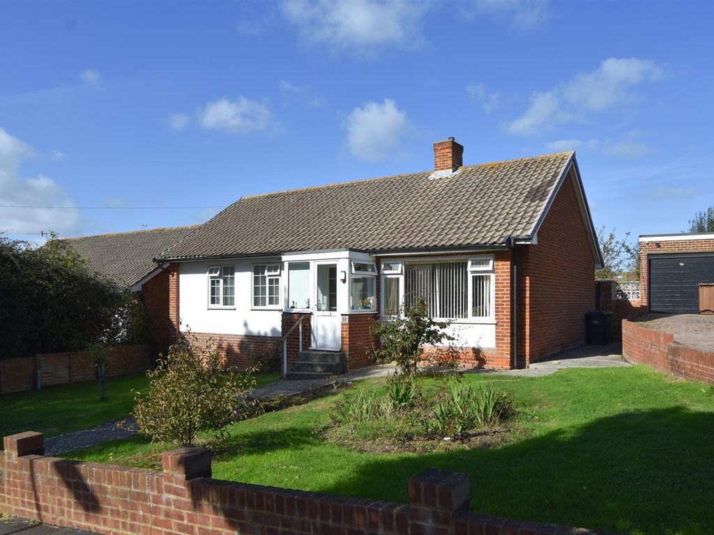 3 bed detached bungalow for sale in Parkstone Road, Hastings TN34 Zoopla