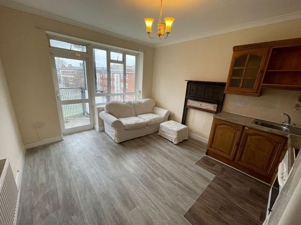 2 bed flat to rent in Kilburn Vale, London NW6, £1,950 pcm Zoopla