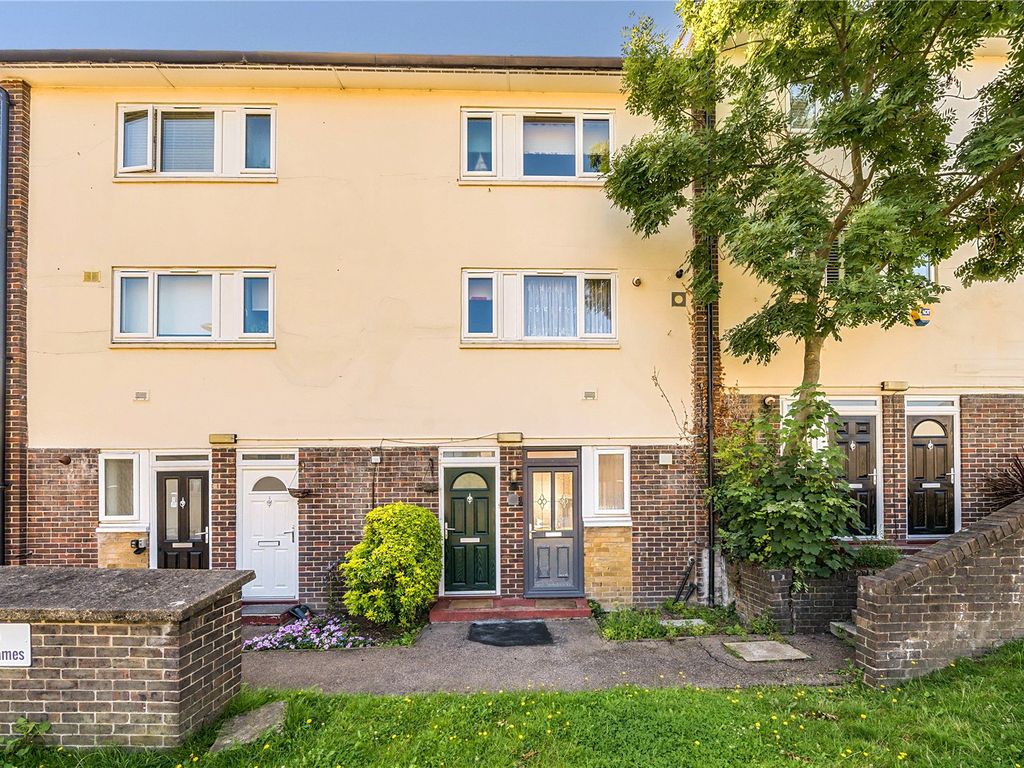 Studio for sale in Markwell Close, Sydenham, London SE26, £190,000 Zoopla