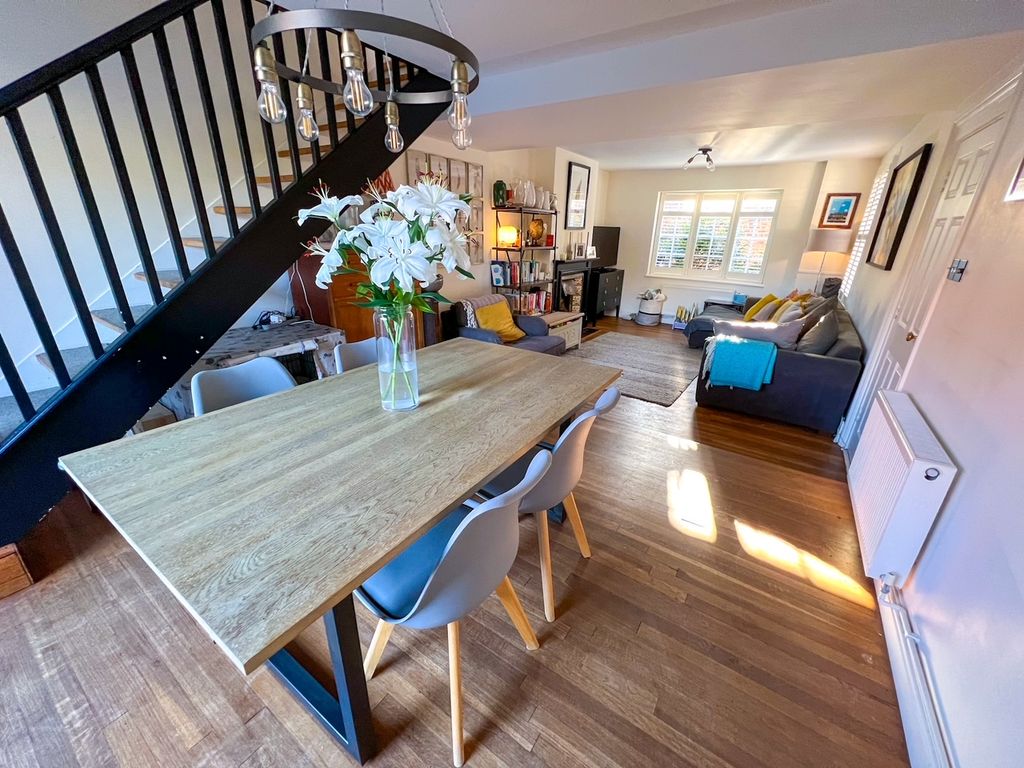 3 bed semidetached house for sale in Manor Road, WaltonOnThames KT12