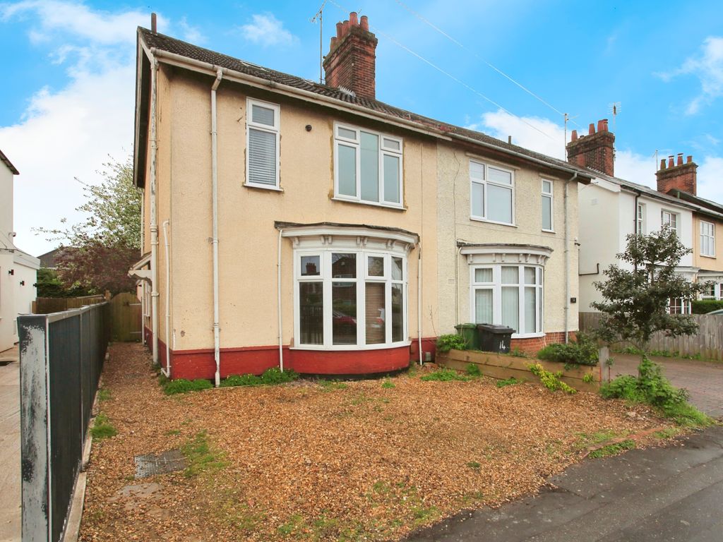 4 bed semidetached house for sale in Garton End Road, Peterborough PE1
