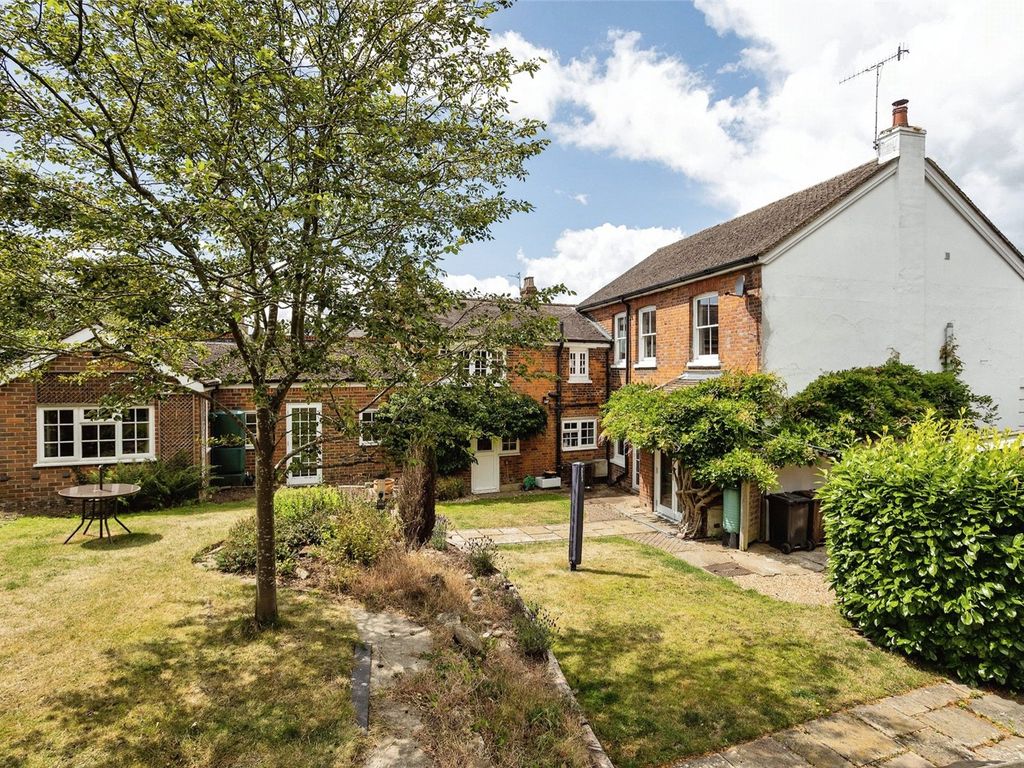 4 bed detached house for sale in Maidstone Road, Hadlow, Tonbridge TN11