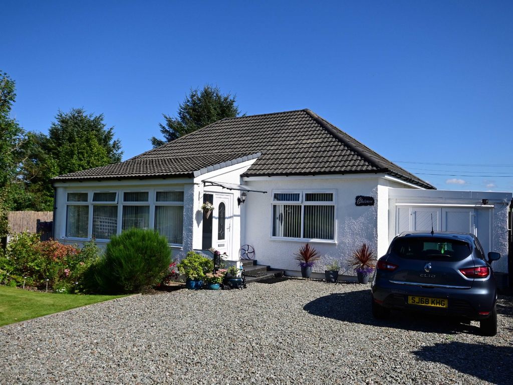 3 bed bungalow for sale in Clashmore, Toward PA23, £220,000 Zoopla