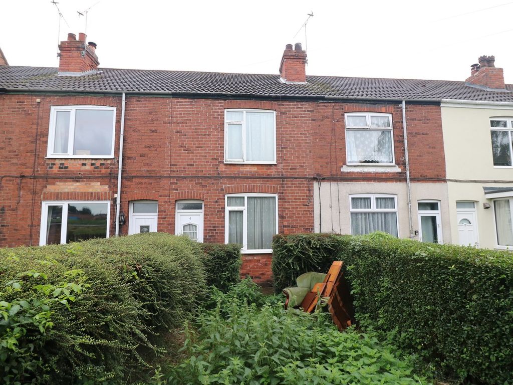 3 bed terraced house for sale in Trent View, Burringham, Scunthorpe