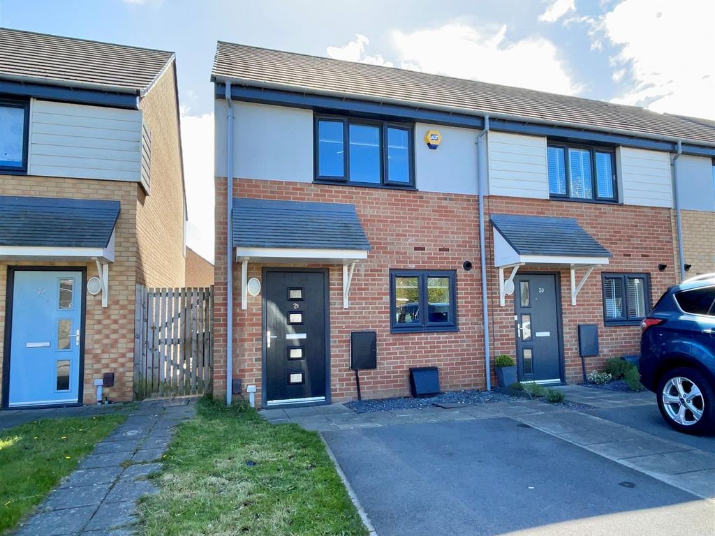 2 bed end terrace house for sale in Laygate, South Shields NE33, £