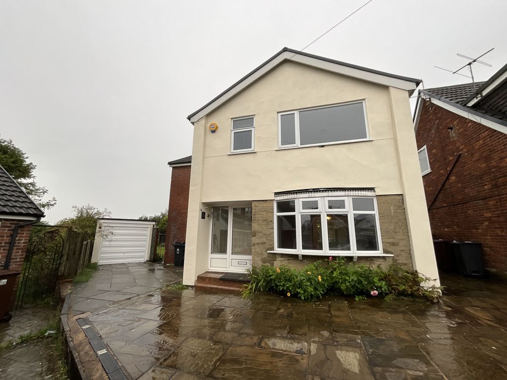 3 bed detached house for sale in Red Spar Road, Burnley BB10, £285,000