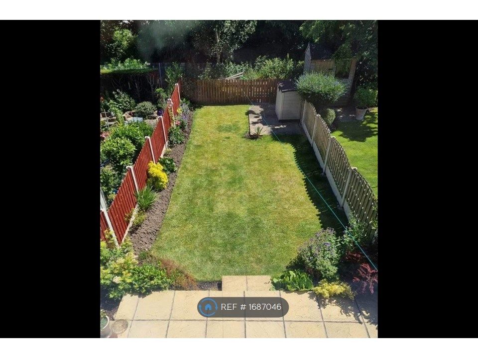 2 bed terraced house to rent in Leeds Road, Dewsbury WF12 Zoopla