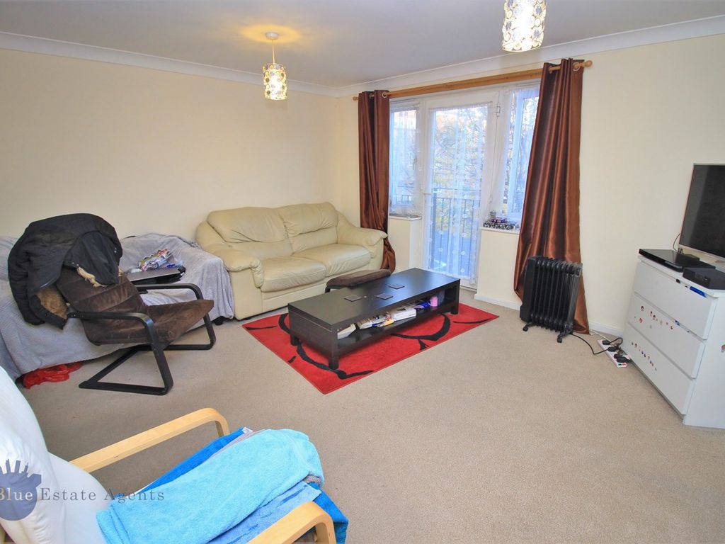 1 bed flat to rent in St Giles Close, Hounslow TW5 Zoopla