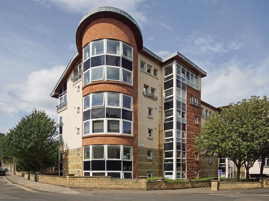 1/6 Spring Gardens Edinburgh EH8