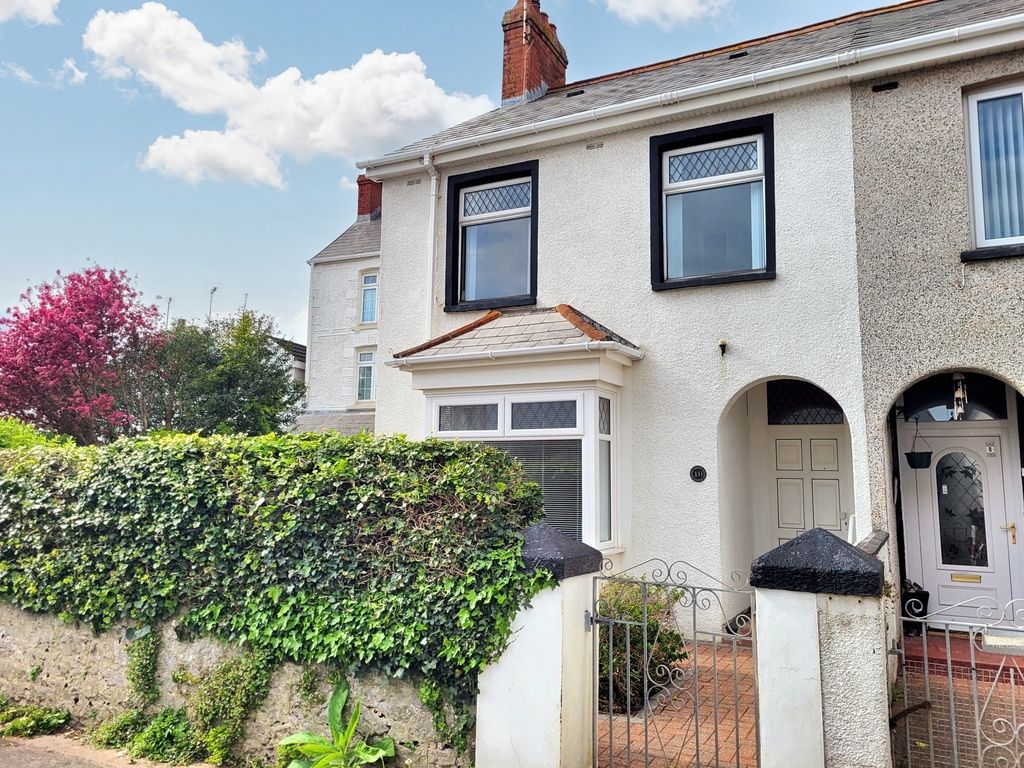4 bed end terrace house for sale in Philadelphia Road, Porthcawl CF36, £295,000 Zoopla