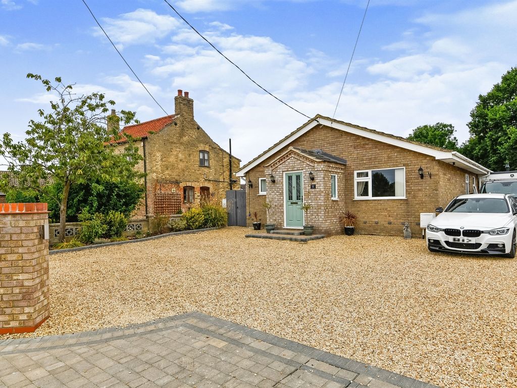 4 bed bungalow for sale in School Road, Runcton Holme, King's Lynn PE33