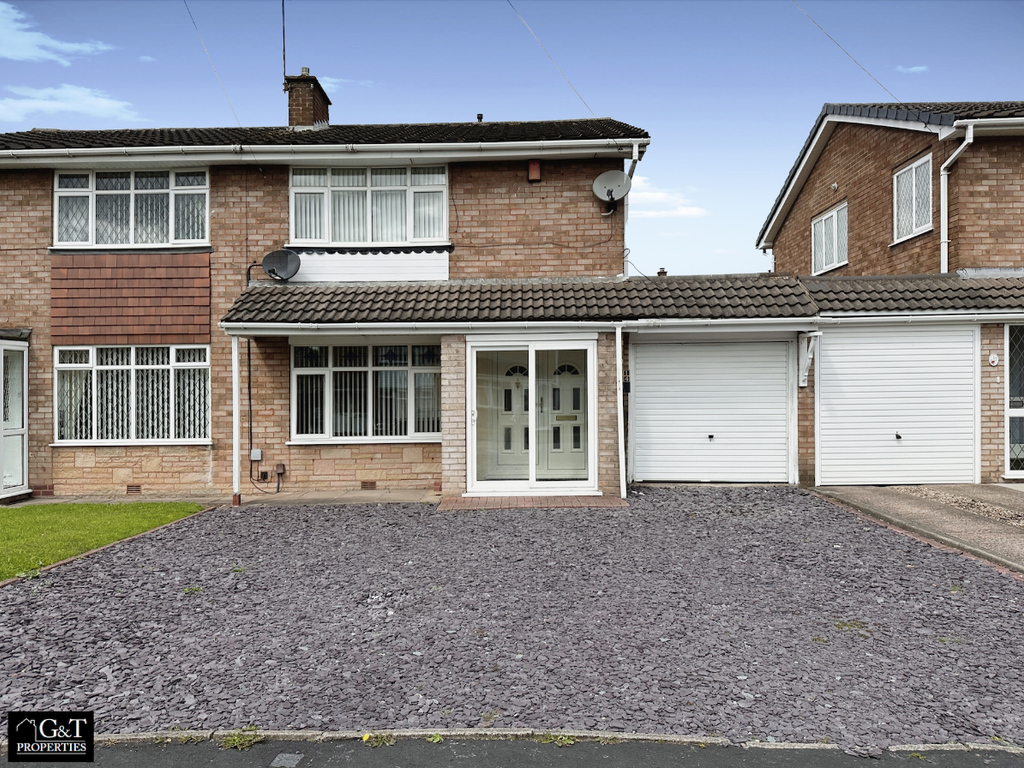 3 bed semidetached house for sale in Birch Tree Hollow, Willenhall