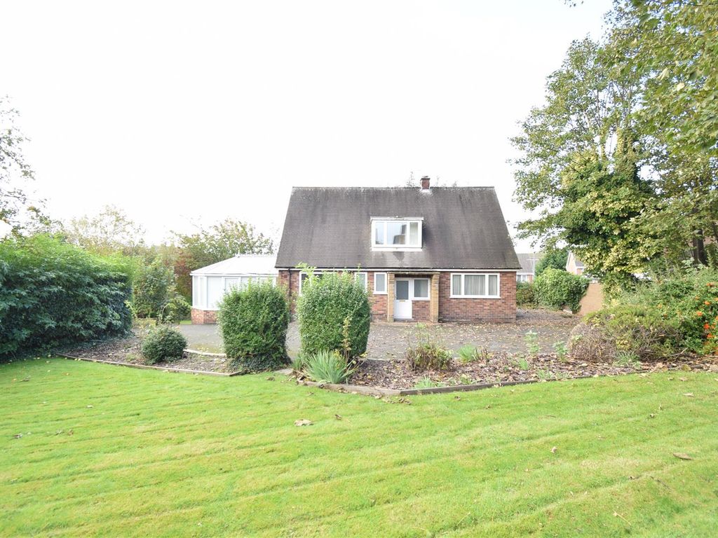 3 bed detached house to rent in School Lane, Wrenthorpe, Wakefield WF2, £1,350 pcm Zoopla