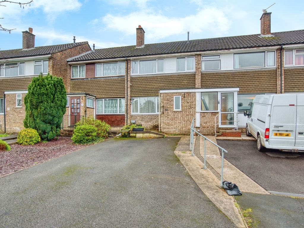 3 bed terraced house for sale in Wickham Way, Shepton Mallet BA4, £