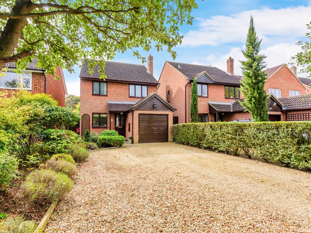 3 bed detached house for sale in Holwell Road, Holwell, Hitchin SG5
