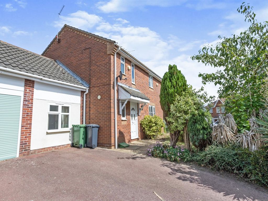 2 bed semidetached house for sale in Wooll Drive, North Walsham NR28
