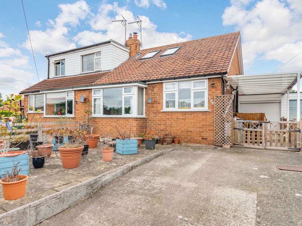 2 bed semidetached bungalow for sale in Poplar Grove, Harrogate HG1