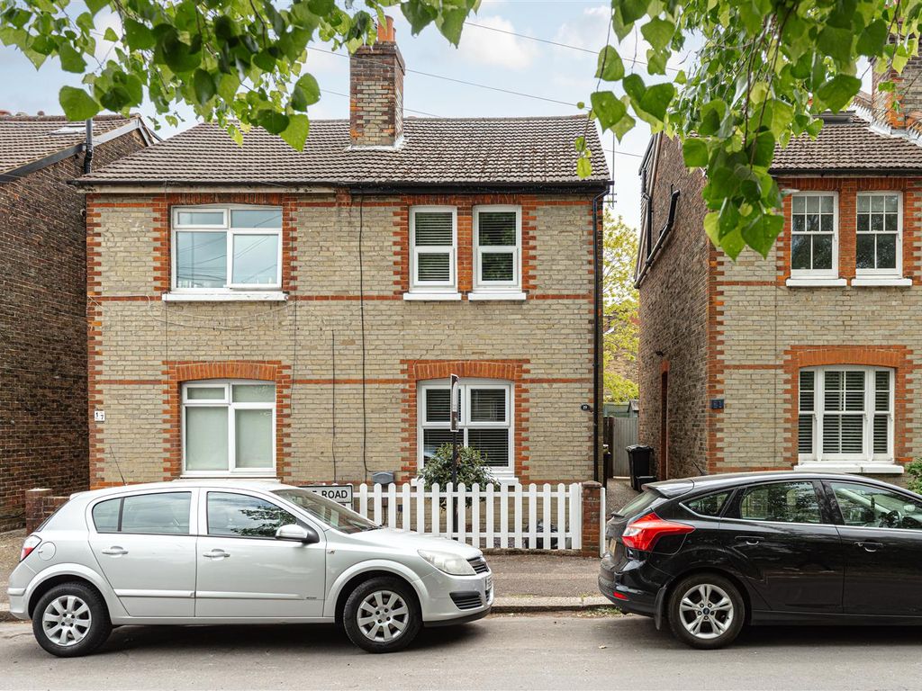 2 bed semidetached house for sale in Alpine Road, Redhill RH1 Zoopla