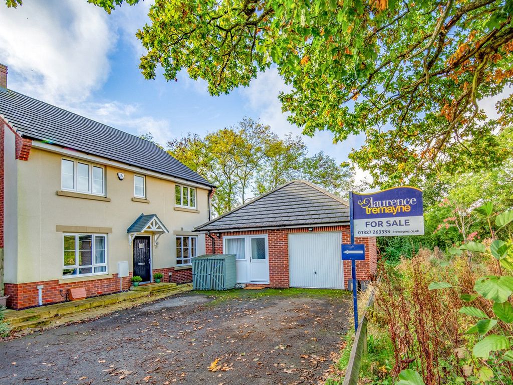 4 bed detached house for sale in Blacksmith Way, Woodford Halse