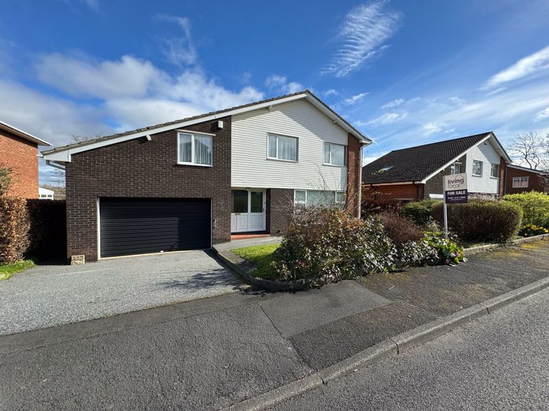 4 bed detached house for sale in Woodlands Park Drive, BlaydonOnTyne