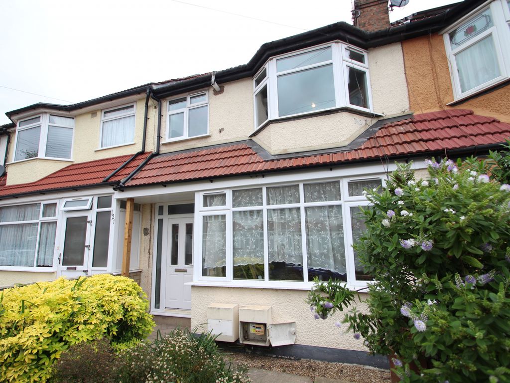 1 bed flat to rent in Manor Road, London E17, £1,150 pcm Zoopla