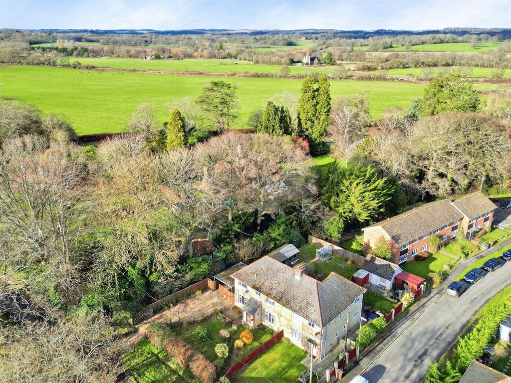 4 bed semidetached house for sale in Cooks Lane, Lockerley, Romsey