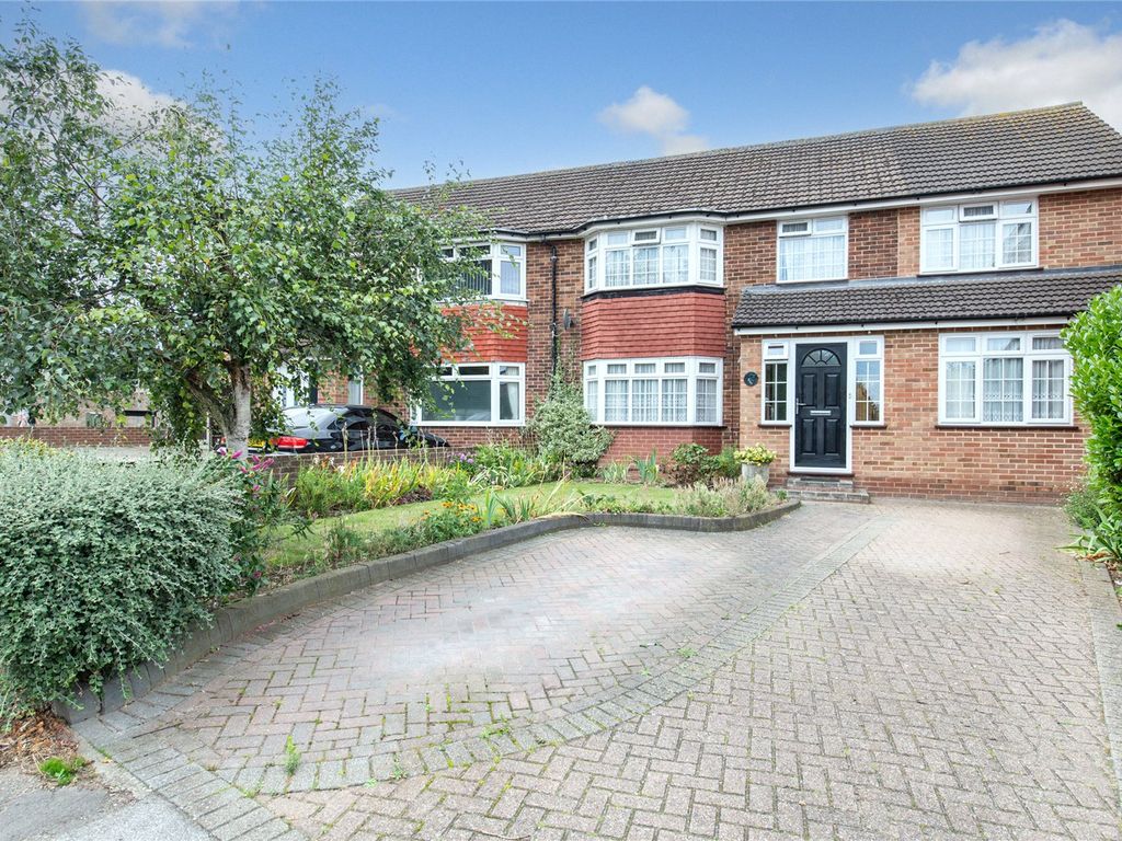 4 bed semidetached house for sale in Thong Lane, Gravesend, Kent DA12