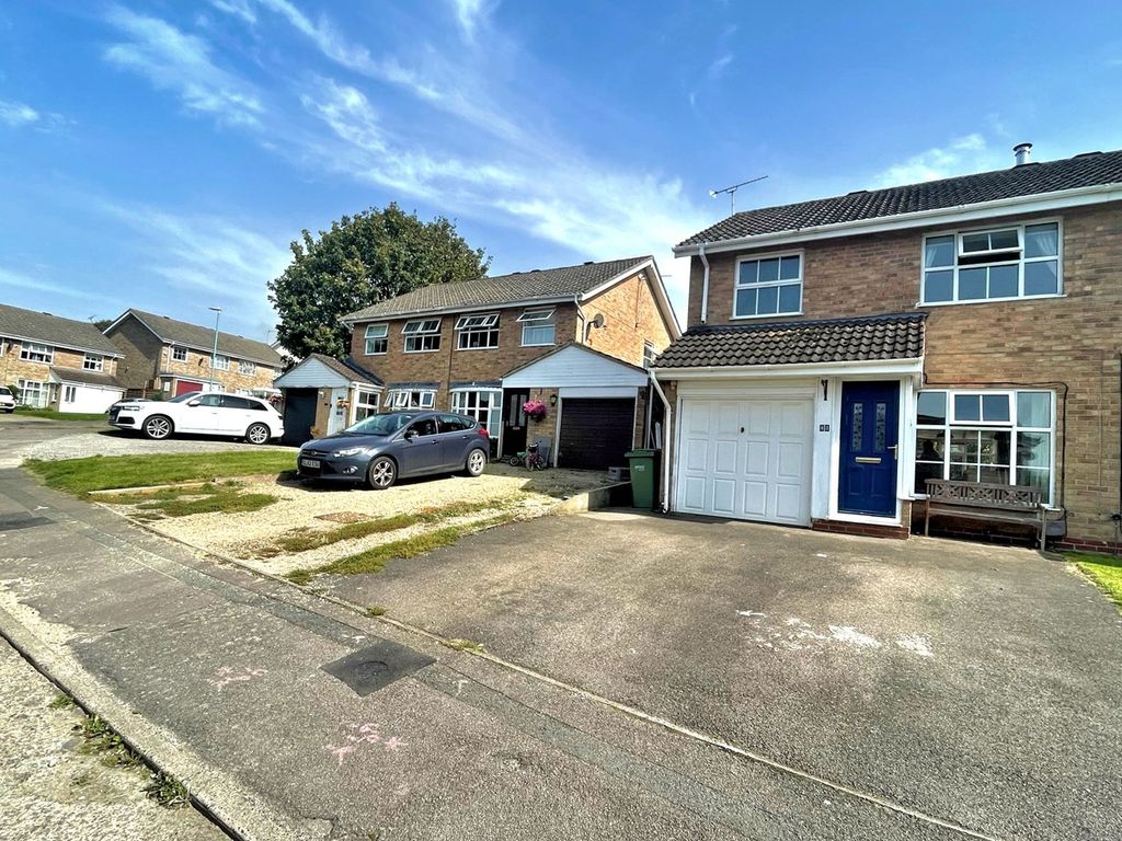 3 bed semidetached house for sale in Bearlands, WottonUnderEdge GL12