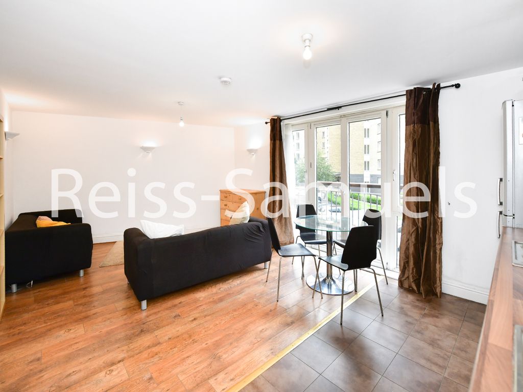 3 bed flat to rent in Edison Building, Millennium Harbour, Canary Wharf, London E14, £3,467 pcm