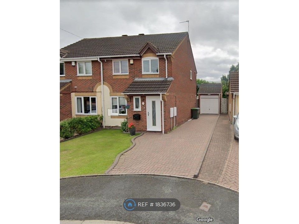3 bed semidetached house to rent in Haines Close, Tipton DY4, £1,200